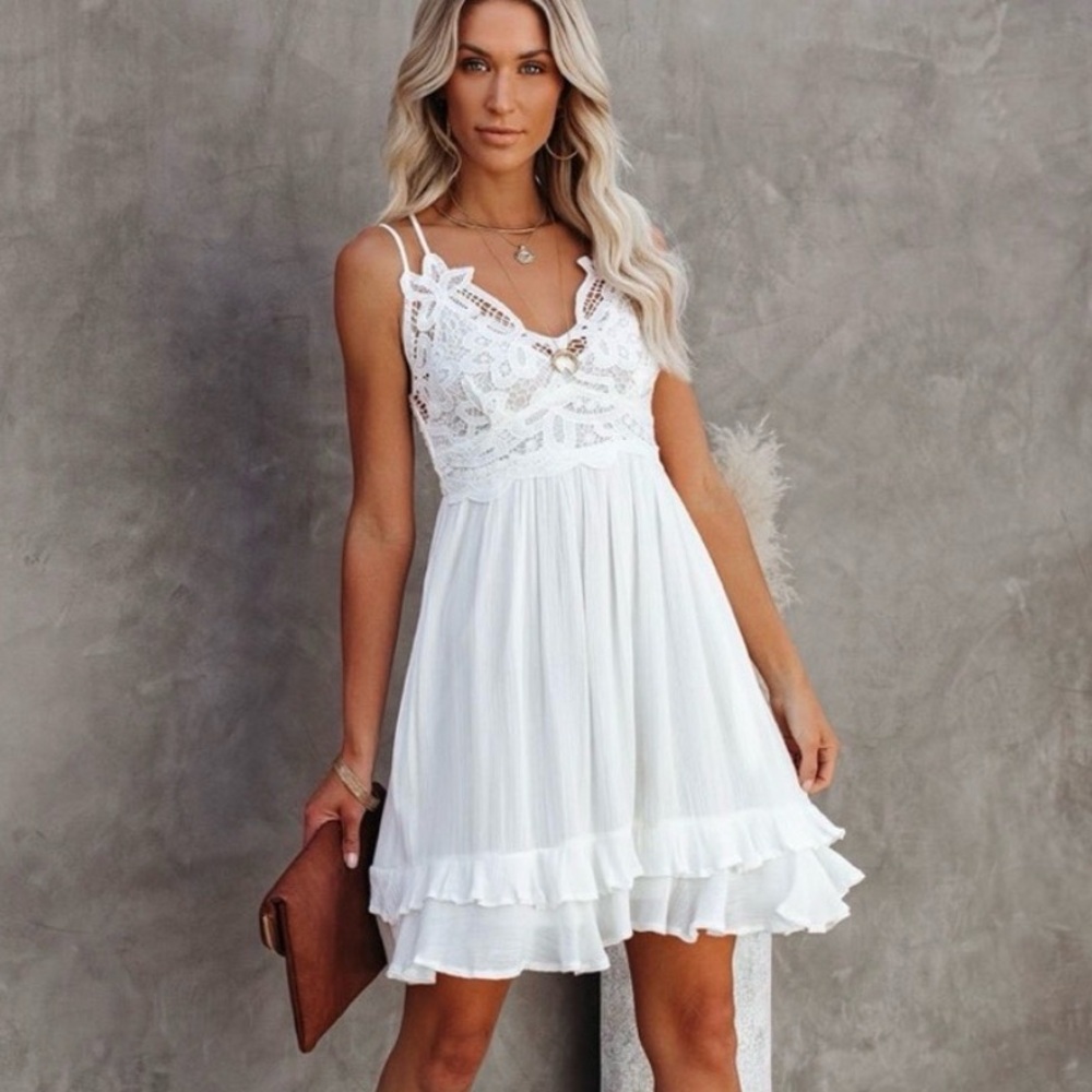 Vice Pocketed Lace Ruffle White Lace Mini Dress